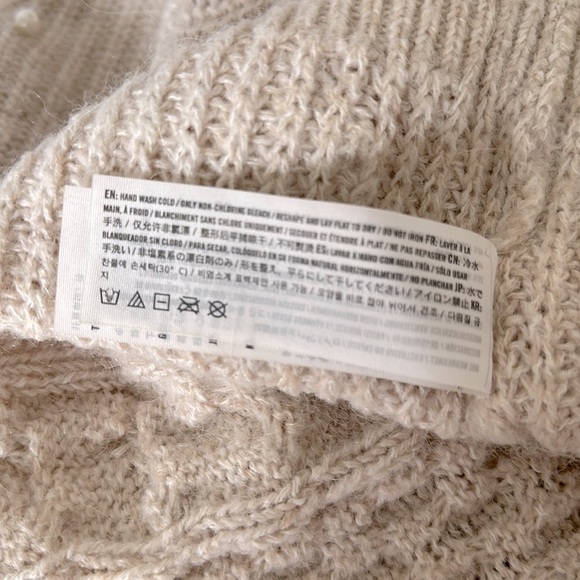 Abercrombie & Fitch Wool Blend Cable Knit XL Neutral Sweater with Pearl Accents - Picture 13 of 13
